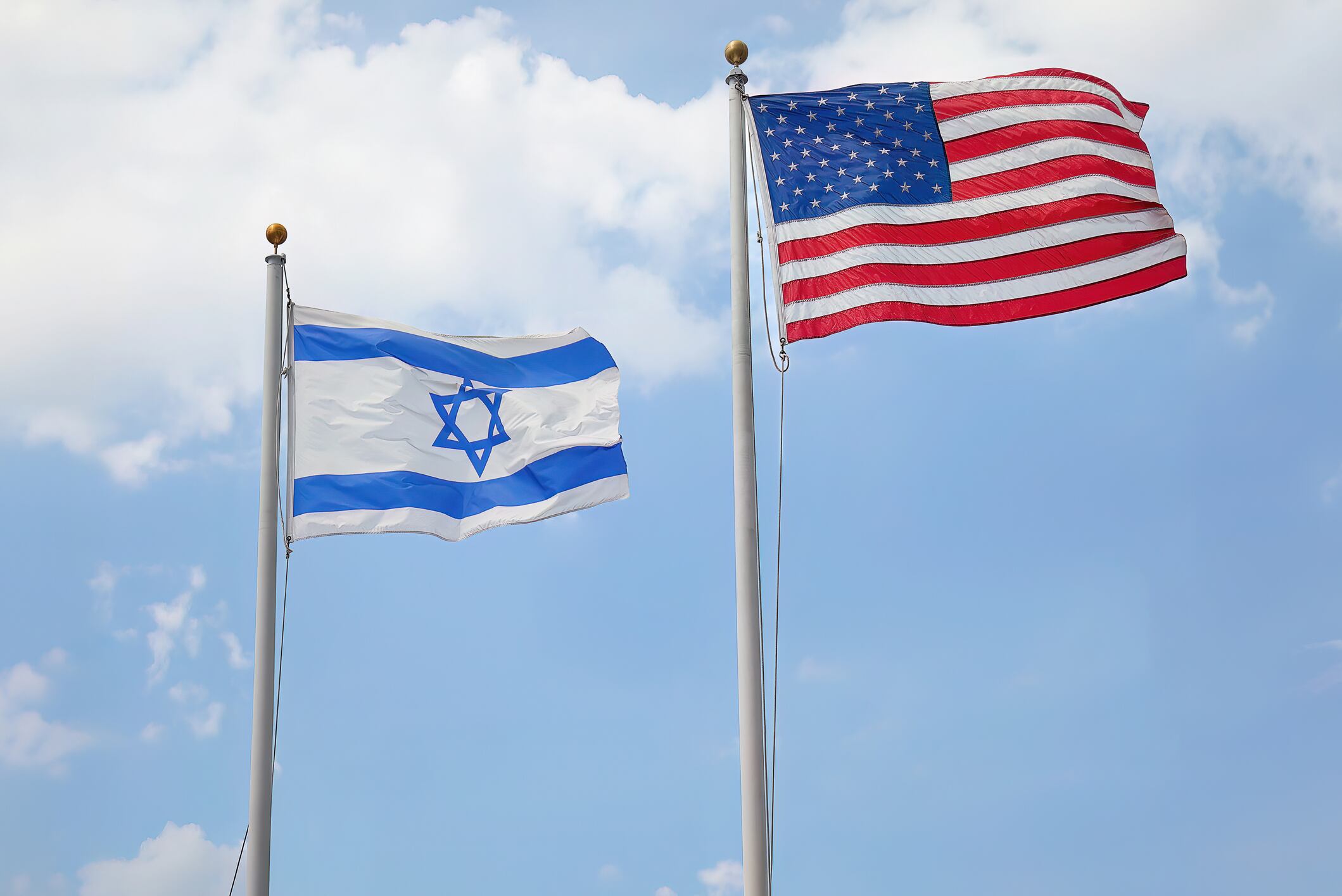 Banderas de Israel y Estados Unidos. Foto: Getty Images