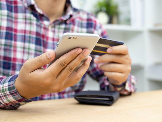 Se hicieron pasar por asesores del banco: víctima de estafa denuncia robo