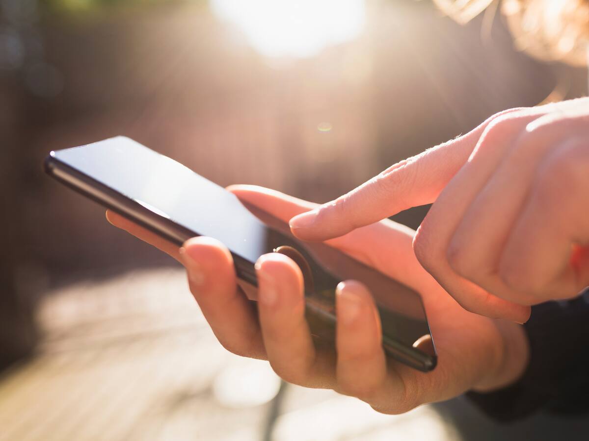 ¿Cómo activar el ‘modo zurdo’ en un celular?