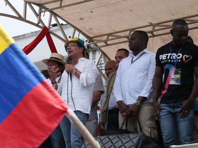 El candidato presidencial Gustavo Petro visitó Puerto Tejada, Cauca. Foto: @petrogustavo en Twitter