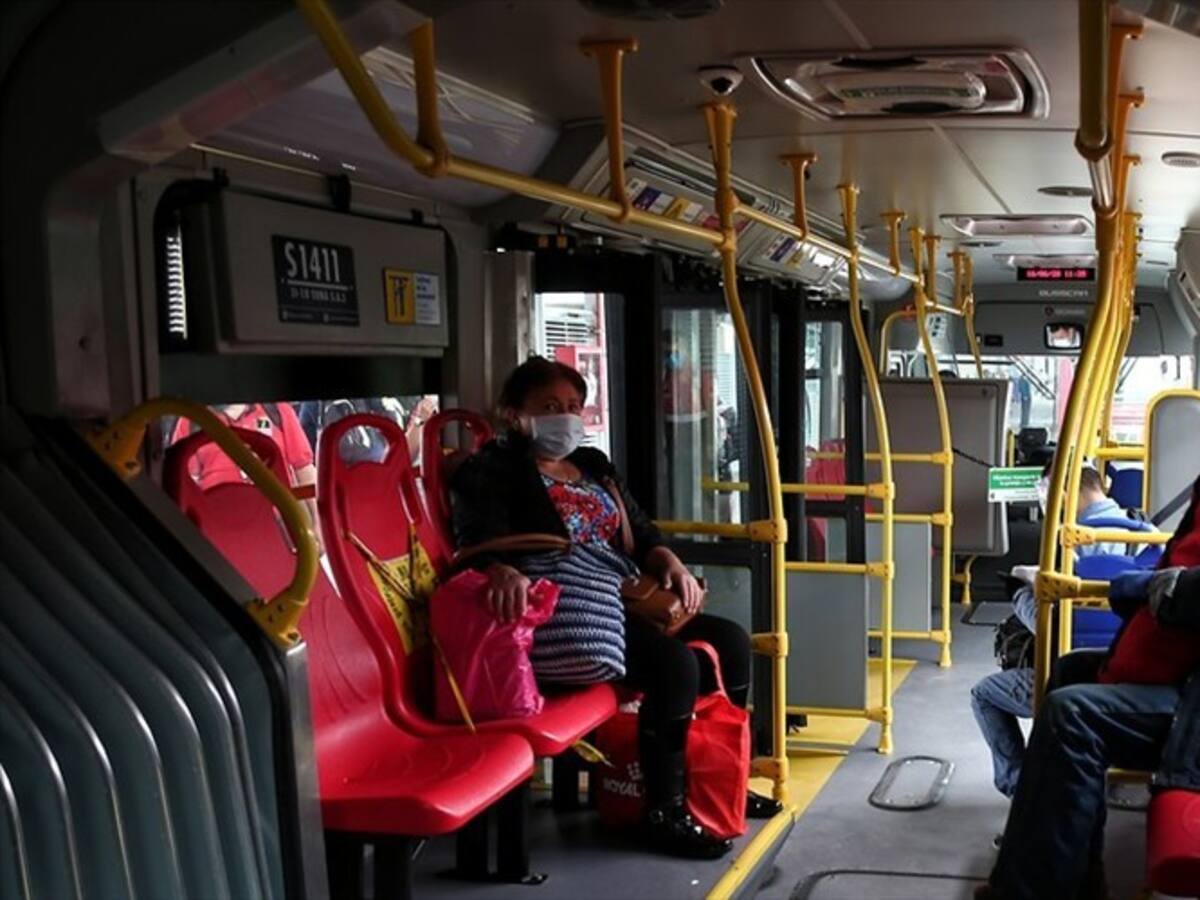 Cámaras de Transmilenio aún no están enlazadas con comando de la Policía: concejal