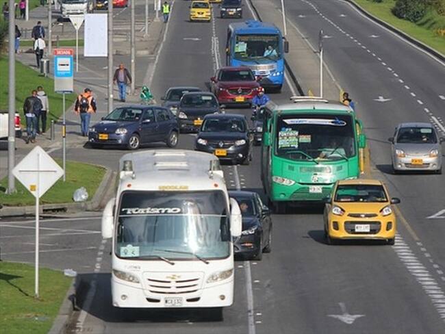Las cámaras tendrán la capacidad de identificar los vehículos que sobrepasen los límites de velocidad impuestos por el estado, entre otras cosas.. Foto: Colprensa