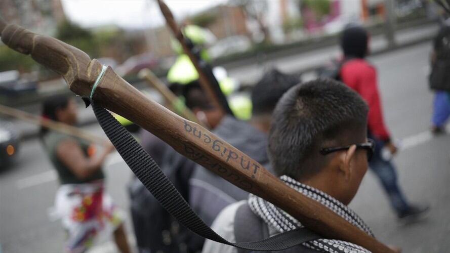 Autoridades investigan los hechos en los que murieron 6 miembros de la guardia Indígena. Foto: Colprensa