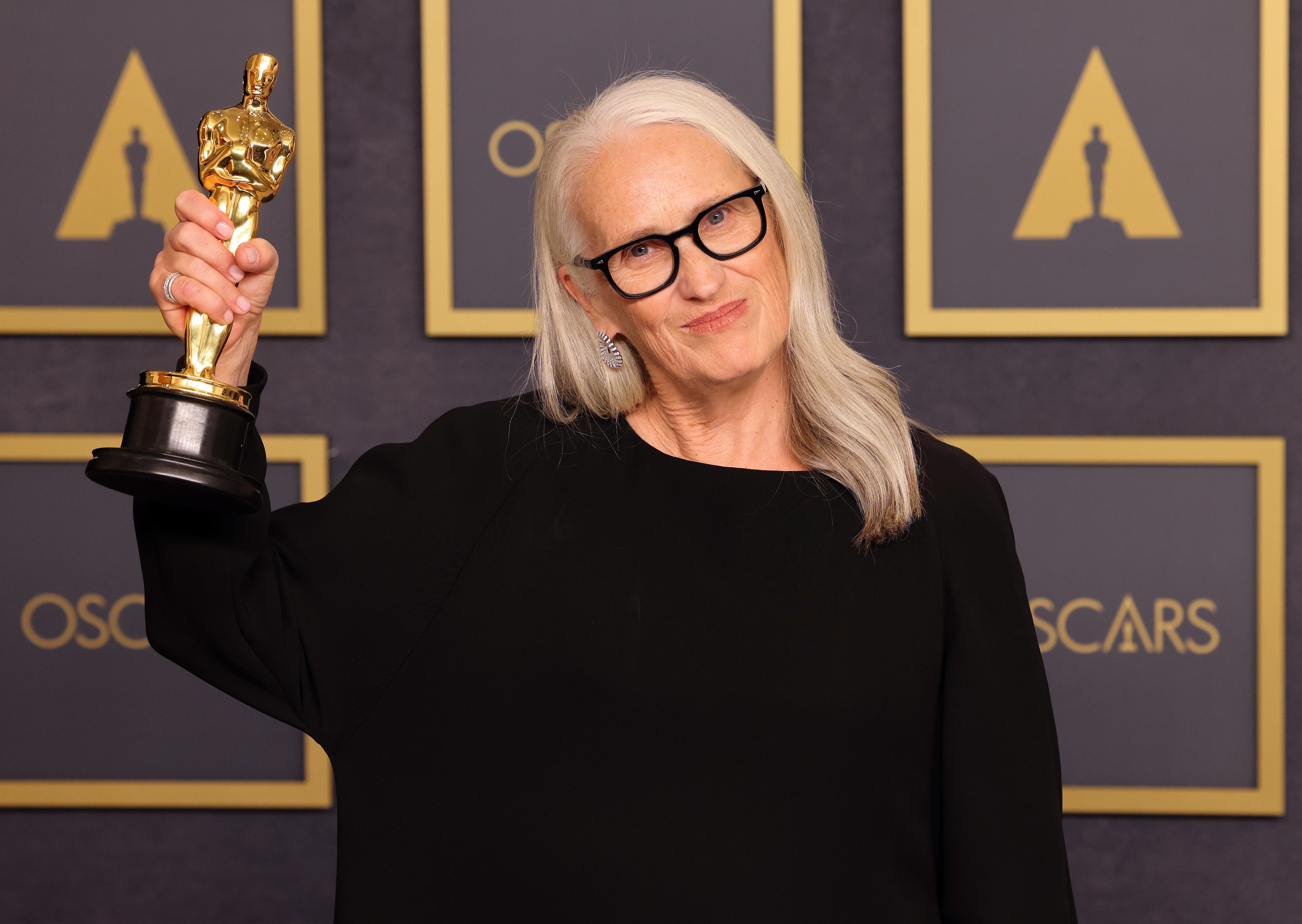 HOLLYWOOD, CALIFORNIA - MARCH 27: Jane Campion, winner of the Directing award for ‘The Power of the Dog’ poses in the press room at the 94th Annual Academy Awards at Hollywood and Highland on March 27, 2022 in Hollywood, California. (Photo by David Livingston/Getty Images )