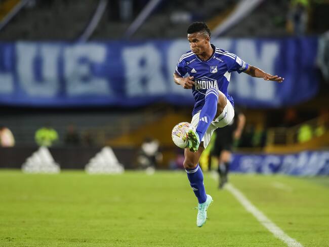 BOGOTÁ, 4 de mayo de 2023. Millonarios enfrenta a Envigado por la fecha 14 de la Liga BetPlay en el estadio El Campin.(Colprensa - John Paz)