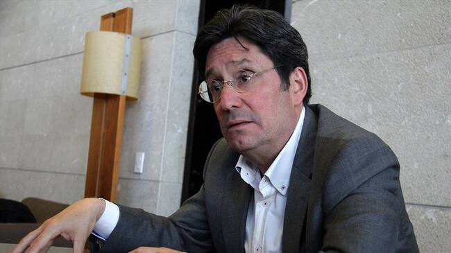 "El embajador Francisco Santos, no ha sostenido reuniones con representantes, miembros o activistas de la campaña presidencial de Donald Trump durante el periodo mencionado (3 meses)". Foto: Colprensa / JOSÉ HERCHEL RUIZ