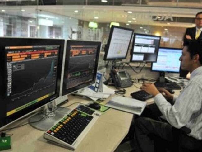 Correos dejarían en evidencia nexos entre el fondo Premium e Interbolsa