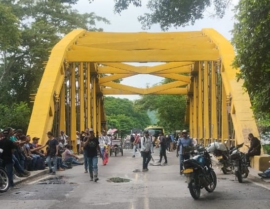 Bloqueo en la Troncal de Oriente. Foto: Carlos Julio Araujo (Proporcionada por Gissell Campo)