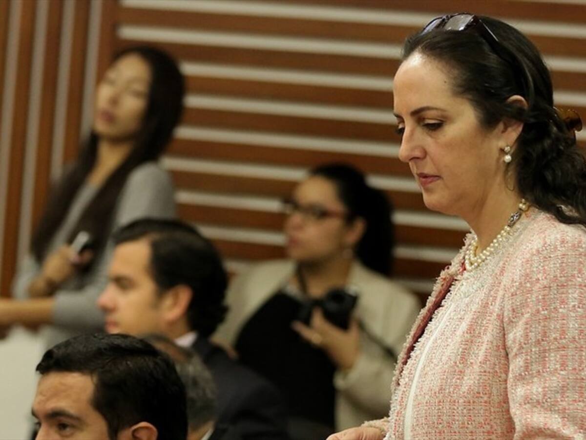 Descontento de senadora Cabal por cargo que ocupa santandereano en el Gobierno