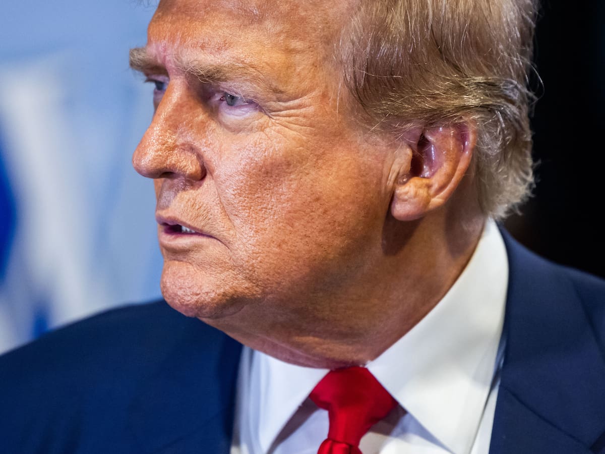 Juez de EE.UU. desestimó dos cargos contra Donald Trump por presunta injerencia electoral