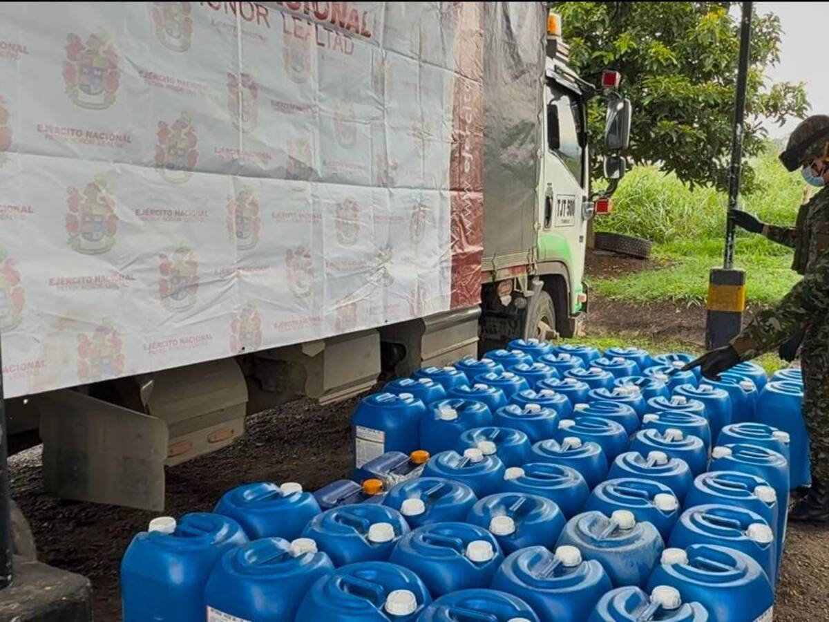 Ejército incautó más de 14 toneladas de insumos para la fabricación de explosivos en Popayán