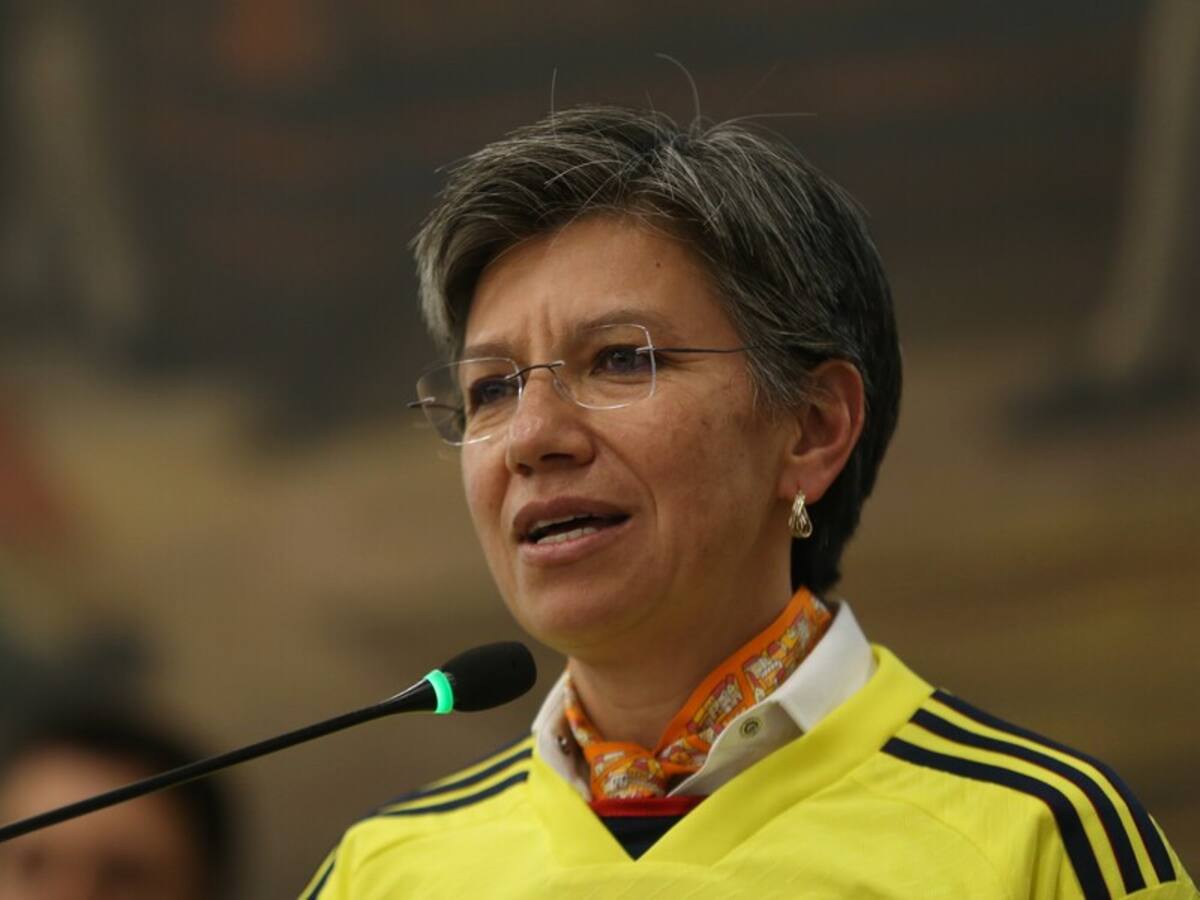 Bogotá solo cuenta con la mitad de los policías que debería tener: Claudia López