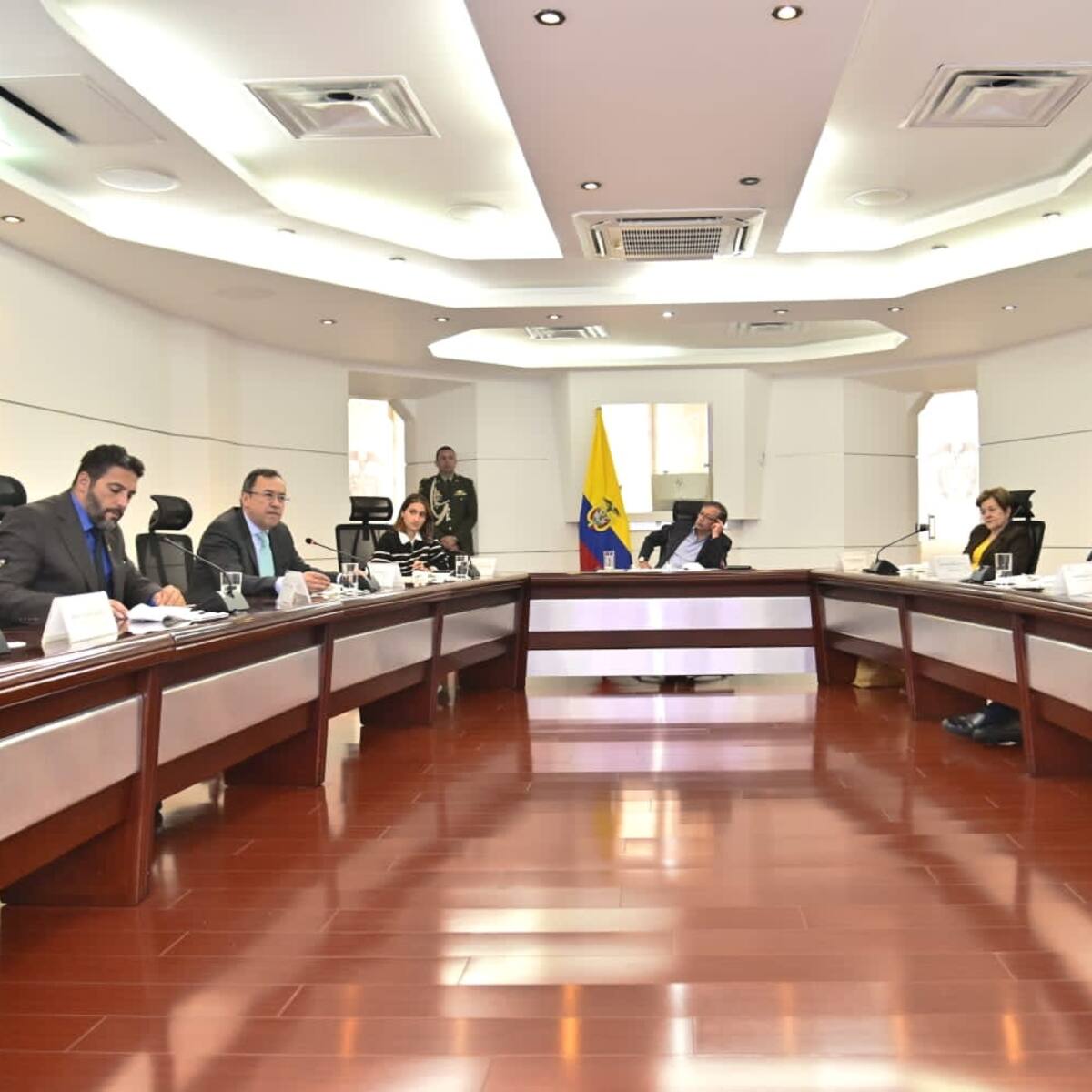 Gobierno cumplió con la primera mesa técnica sobre la reforma laboral