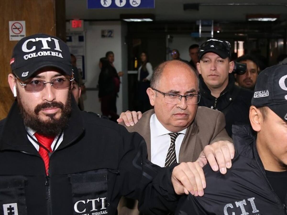 Fiscal procesado por chuzadas ilegales seguirá preso