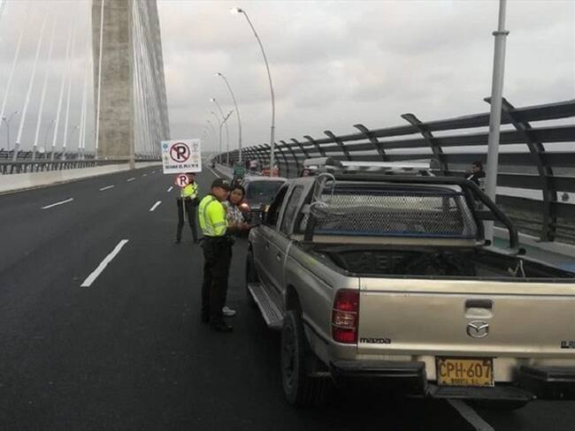 El puente Pumarejo tenía un valor inicial de 615.000 millones de pesos, pero finalmente costó 800.000 millones. Foto: Colprensa / JUAN MANUEL CANTILLO