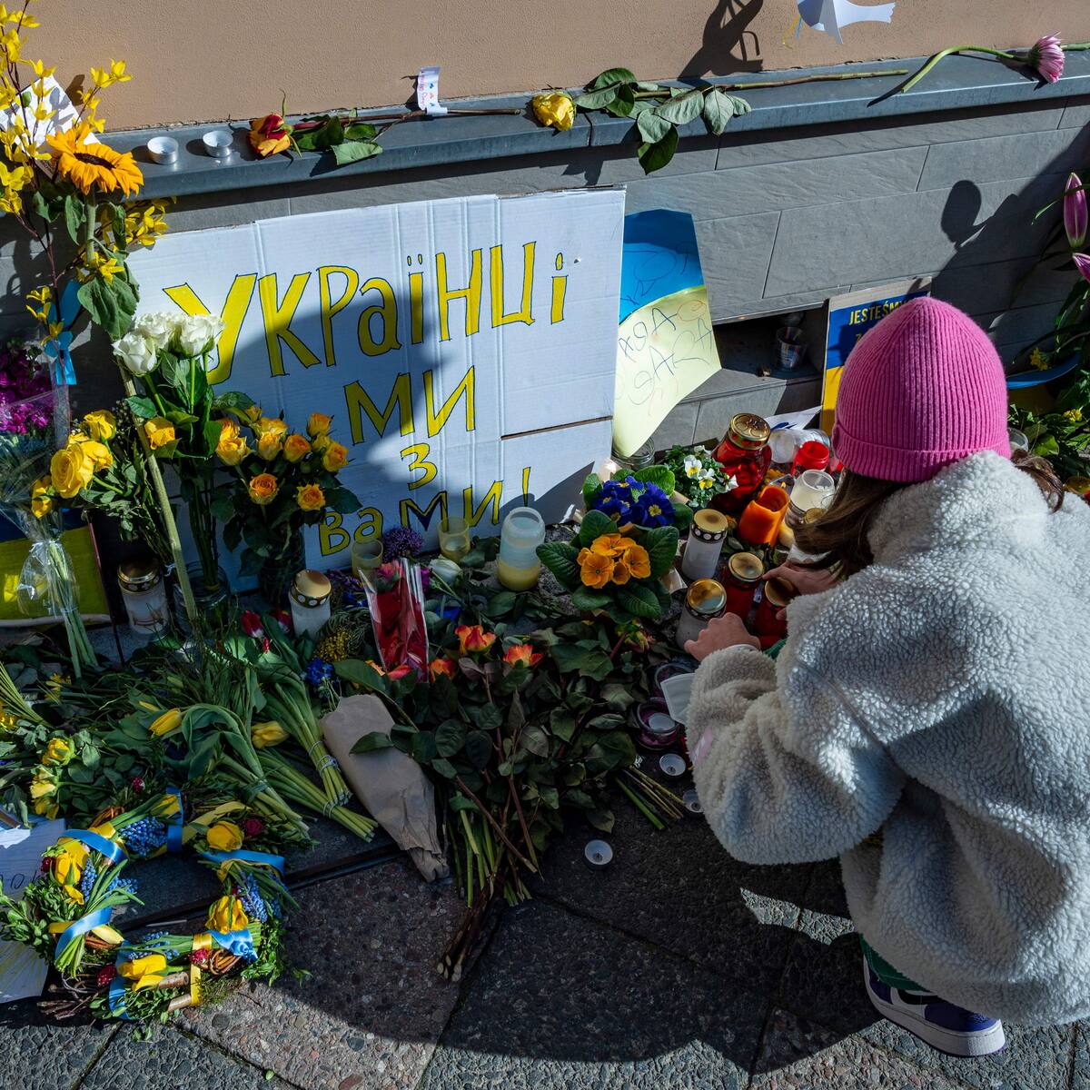 El drama de los ucranianos: Yana Alexandrovna, de 18 años, perdió a dos familiares y su madre está en un hospital