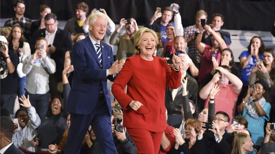 Hillary Clinton y Bill Clinton. Foto: Agencia EFE