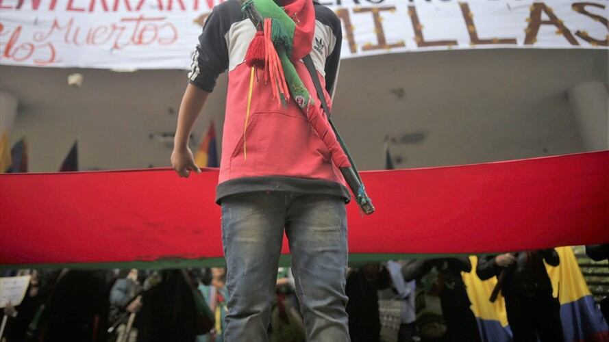 El fallecido fue identificado como Yilber Andrés Yatacué Méndez, quien según su madre se encontraba en el patio de su vivienda cuando fue impactado . Foto: Colprensa