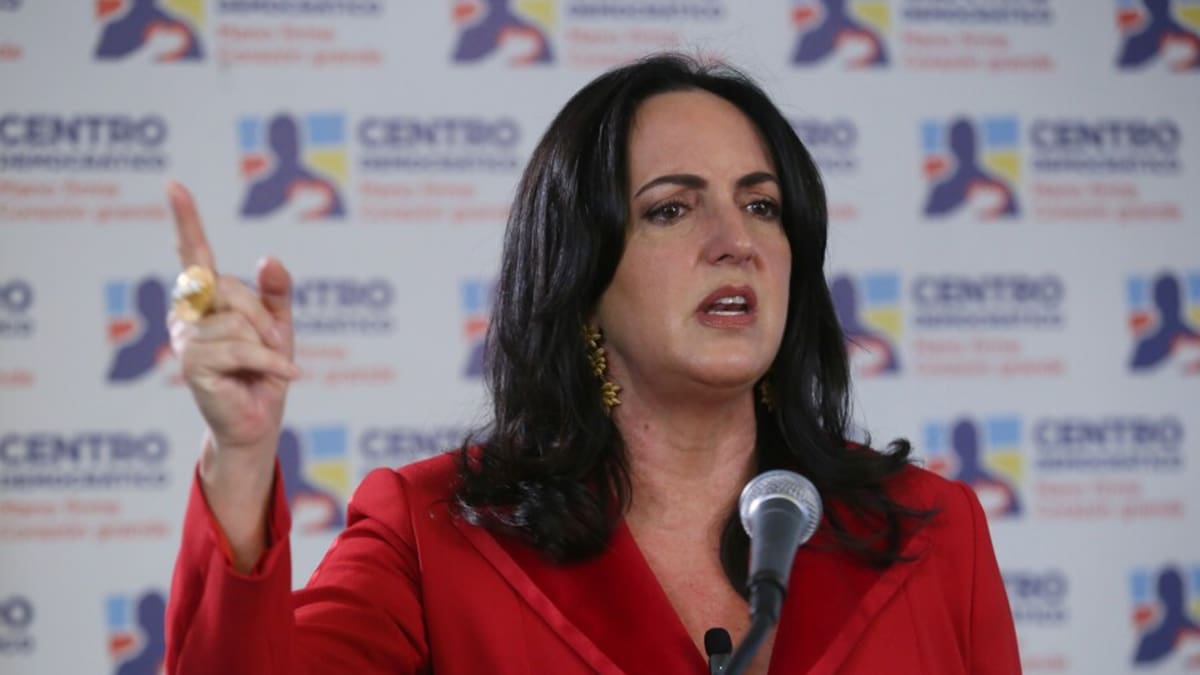 “Chiquita Brands fue extorsionada por paras y guerrilla, una supervivencia civil”: Cabal