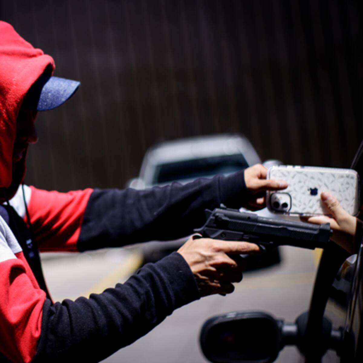 Desmantelan redes de robo de motos y carros en Bogotá