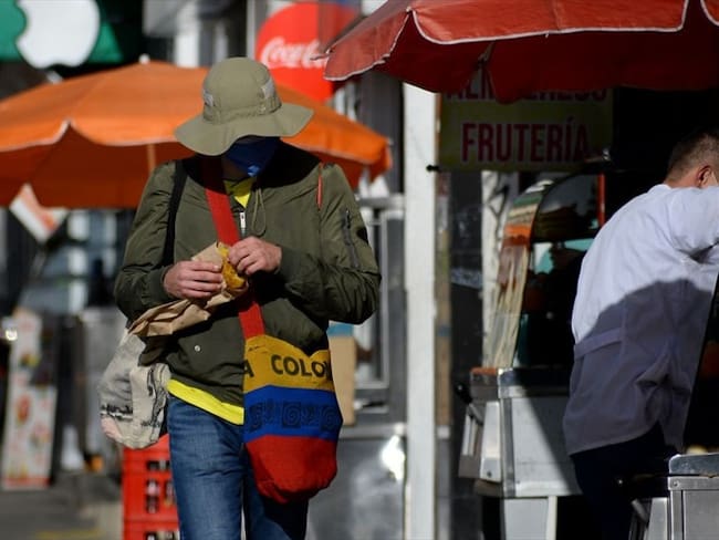 En el barrio La Gaitana, la presencia de vendedores informales, según ha denunciado la comunidad, lleva casi 20 años sin atención oportuna de las autoridades. Foto: Getty Images