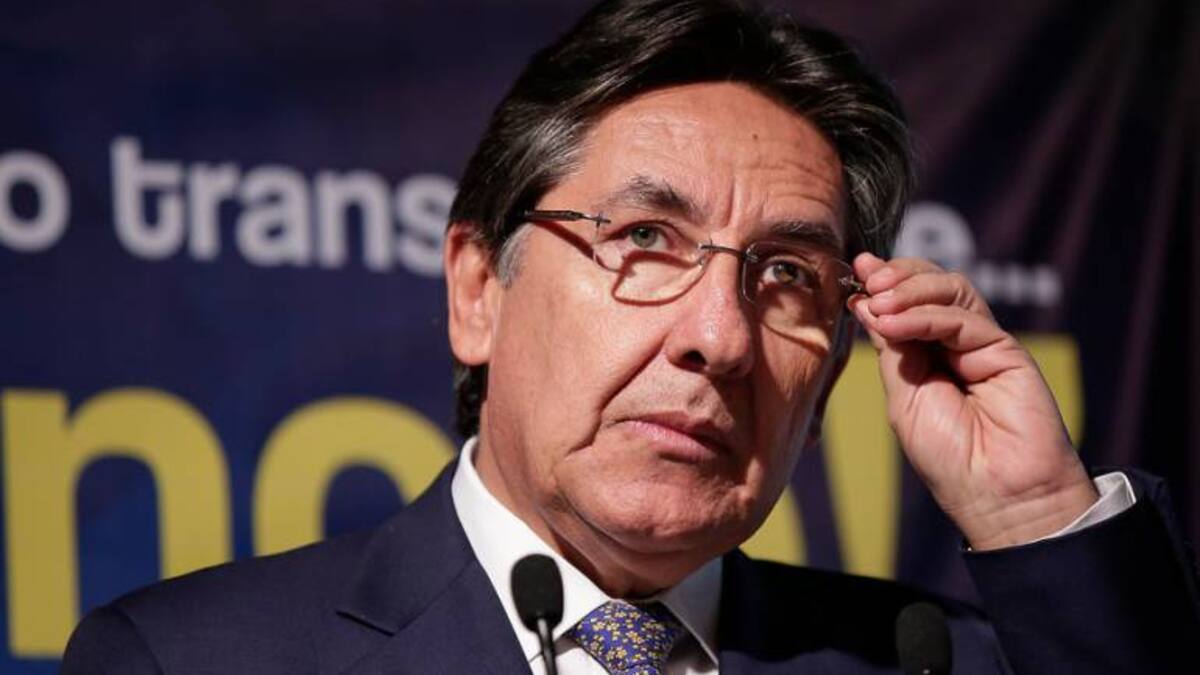 Familia de Jorge Enrique Pizano denuncia al exfiscal Néstor Humberto Martínez