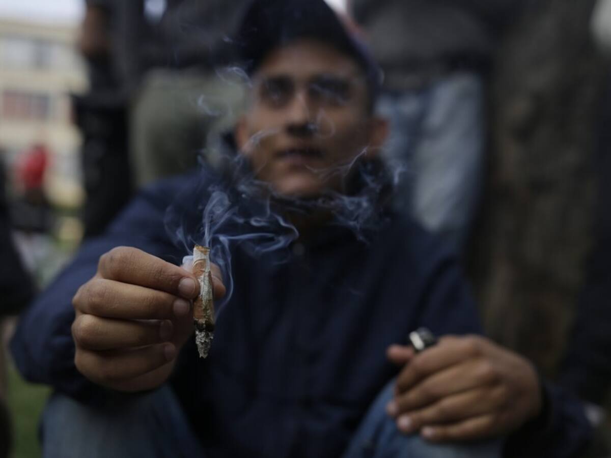 Fedemunicipios pide a Gobierno modificar decreto que tumbó multas a consumidores de droga