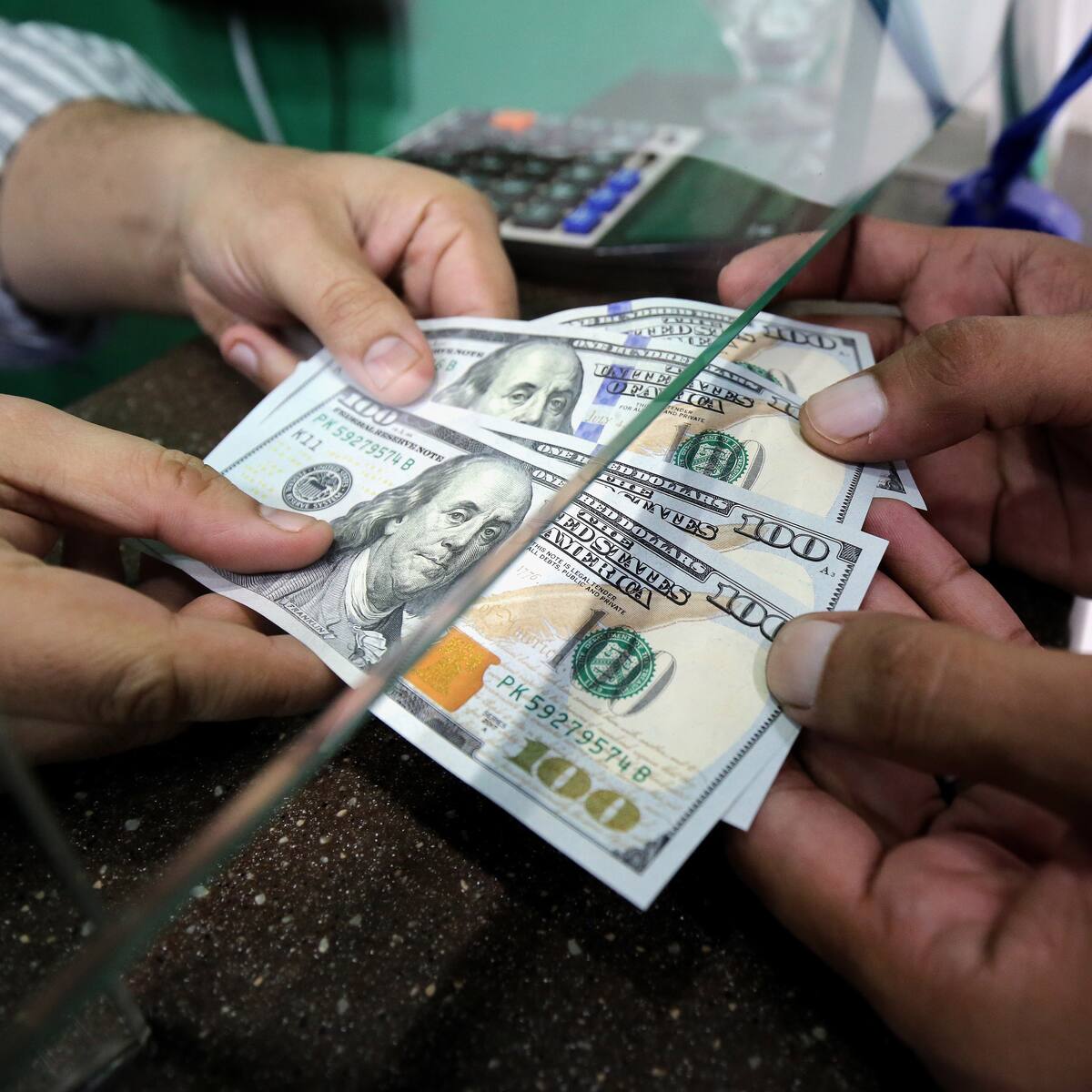 Remesas vuelven a superar la barrera de 1.100 millones de dólares: segunda cifra más alta de la historia