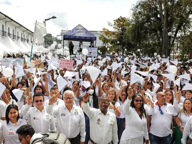 En el Cauca más de 20 mil personas se juntaron en cada uno de los 42 municipios para clamar por la paz el pasado mes de diciembre. Crédito: Gobernación del Cauca.