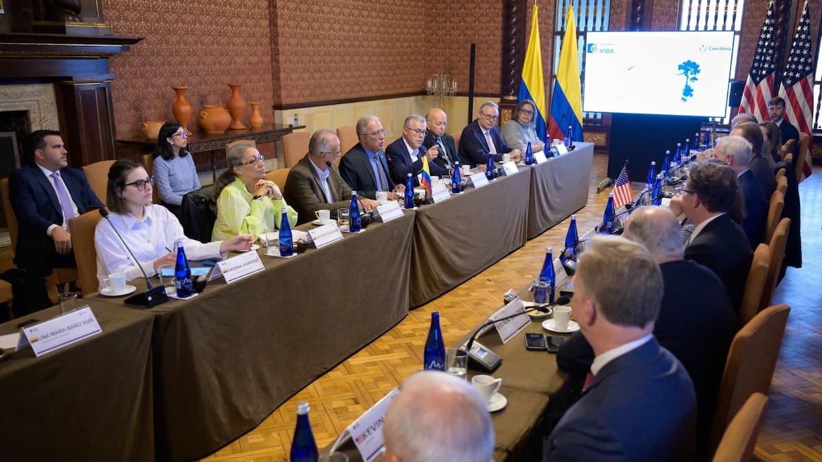 Colombia recibe a delegación bipartidista del Congreso de Estados Unidos