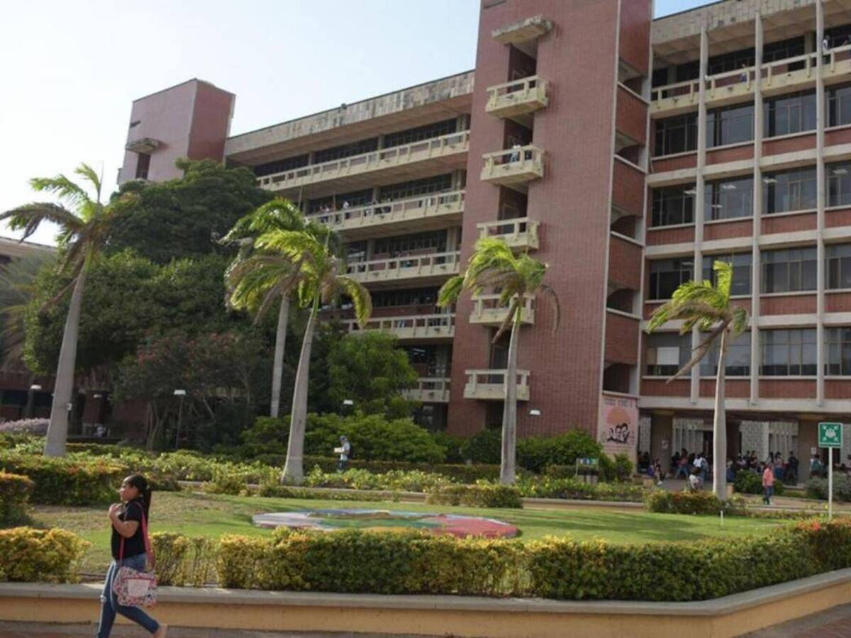 Cae demanda que buscaba la destitución del rector de la Uniatlántico