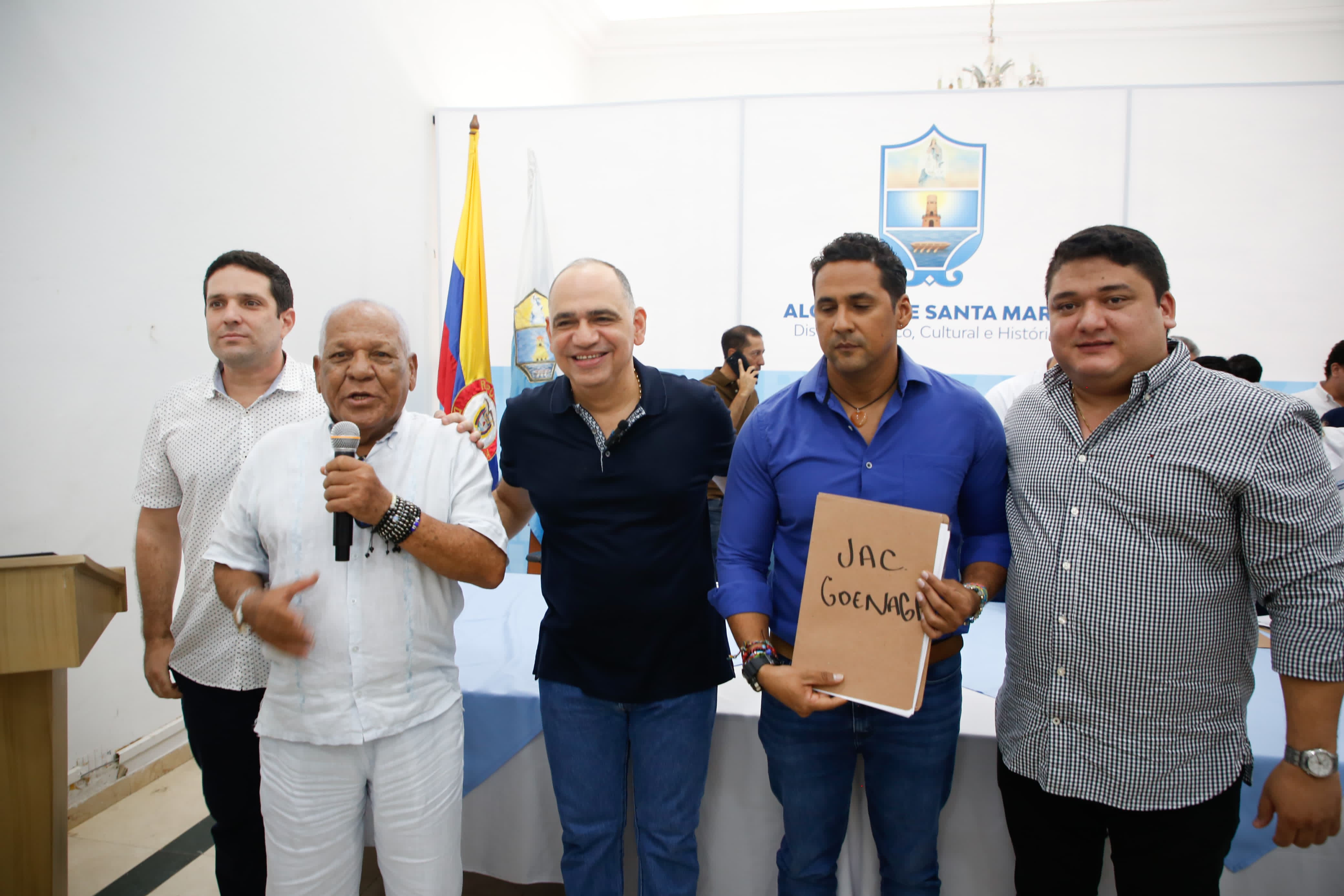 Entrega de reconocimiento/ Alcaldía de Santa Marta