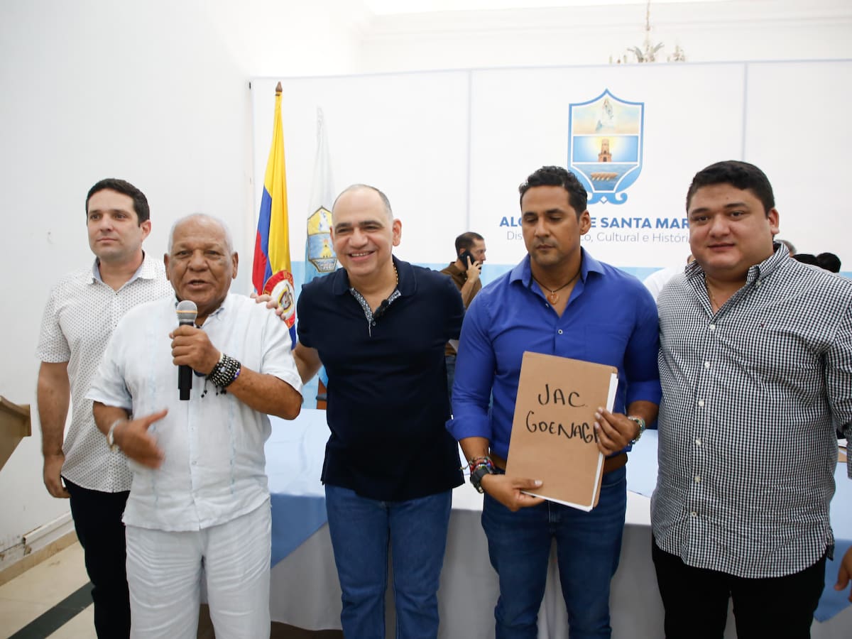 Entrega de autos de reconocimiento a 5 Juntas de Acción Comunal de Santa Marta