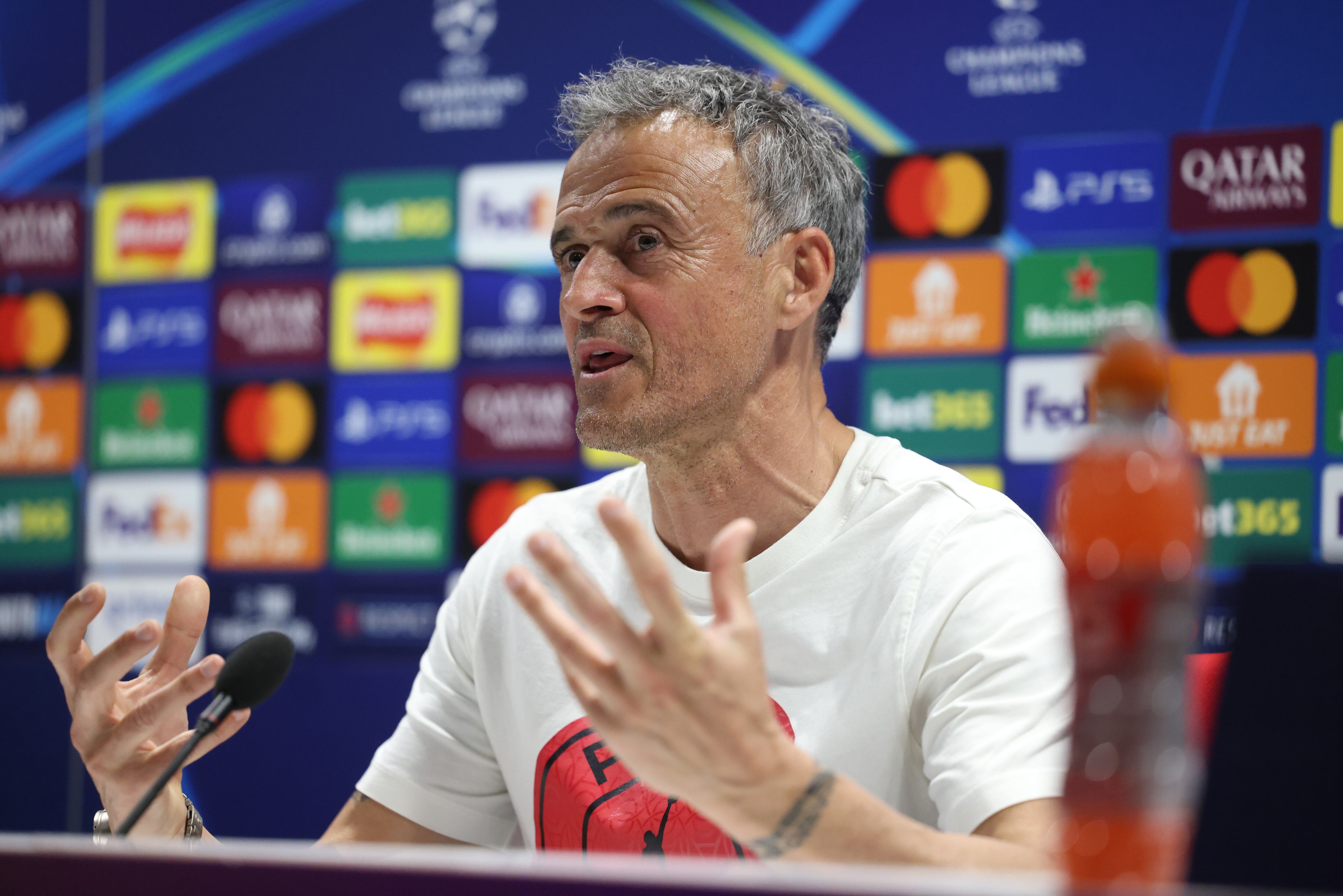 Luis Enrique, DT del PSG, habló sobre el Mundial de Clubes. Foto: EFE/EPA/NEIL HALL