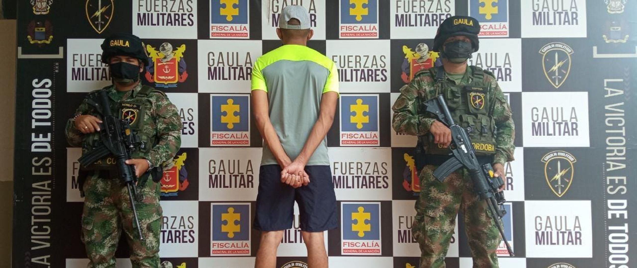 Capturan a alias David, presunto extorsionista del Clan del Golfo en Montería. Foto: prensa Ejército.