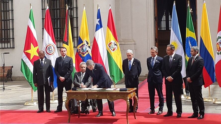 Ocho países suramericanos firmaron este viernes la declaración de Santiago con la que se oficializó la creación de Prosur. . Foto: Oriana Garcés