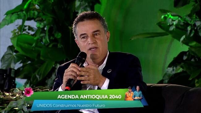 Aníbal Gaviria, gobernador de Antioquia en la presentación de "Agenda Antioquia 2040".