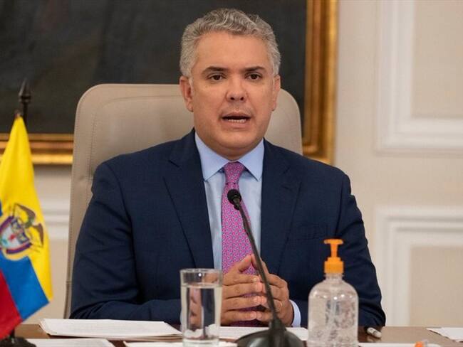El presidente Iván Duque desmintió que el Gobierno haya ordenado cerrar los restaurantes y bares. Foto: Presidencia