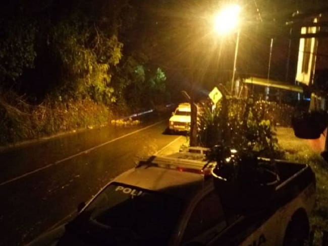 Emergencia en vías del norte de Caldas. Crédito: Archivo / Bomberos Neira, Caldas.