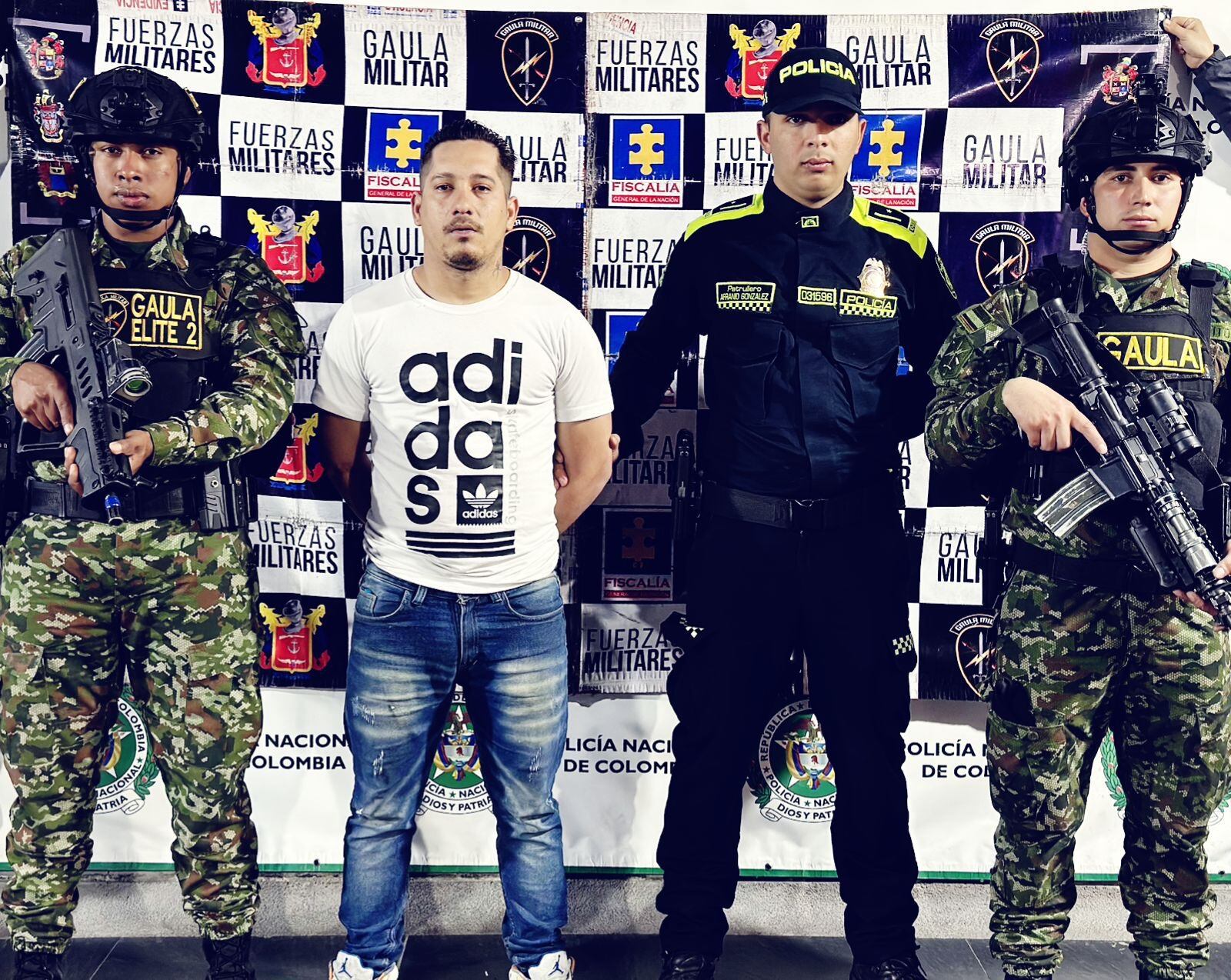 Captura de alias ‘Pingüino’ . Foto: Ejército