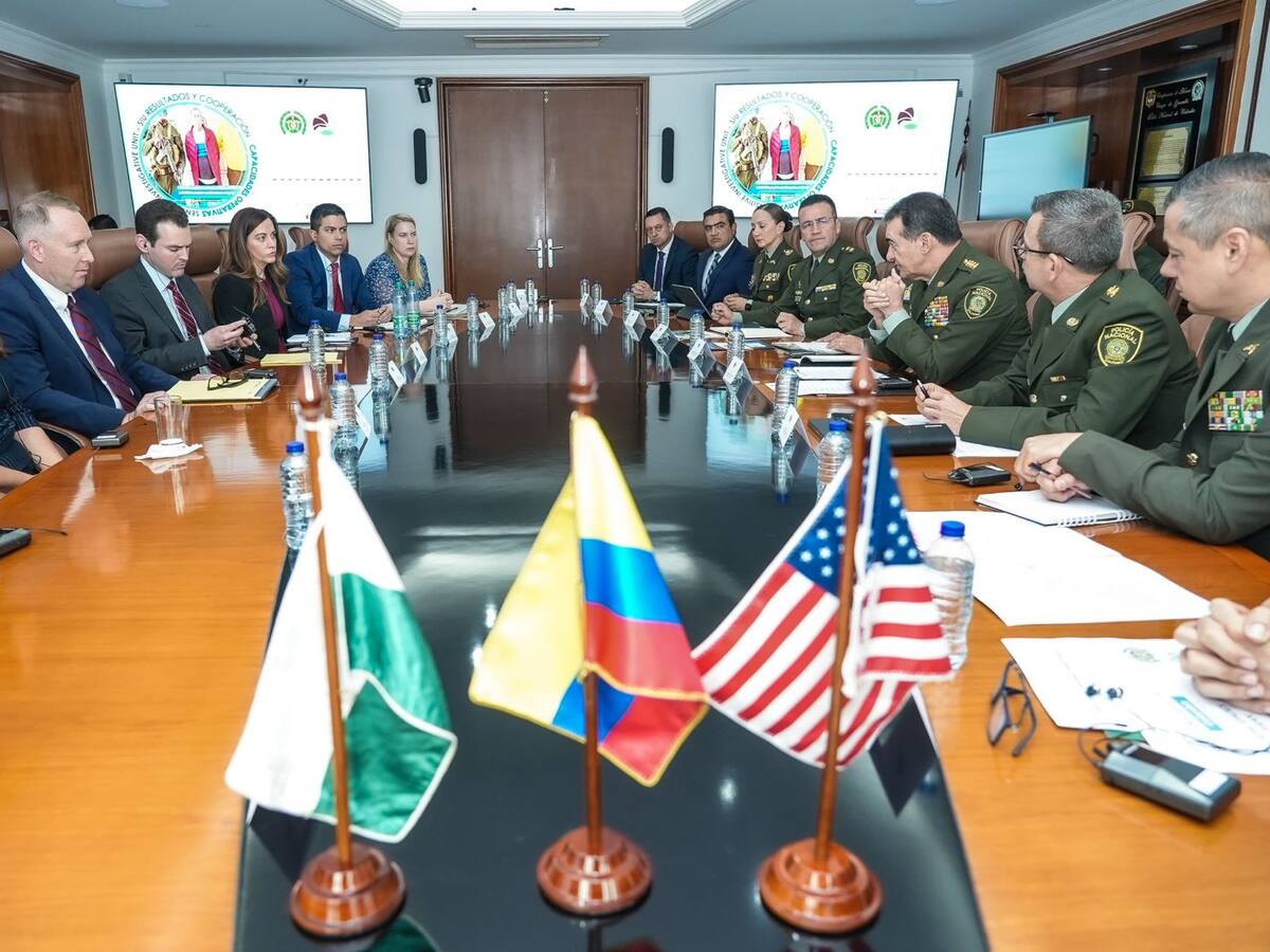 Ofensiva contra el narcotráfico, tema central en cumbre entre Policía y delegación de EEUU