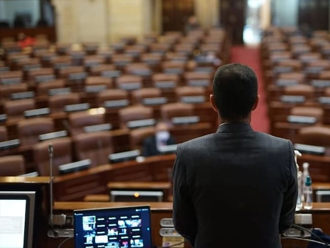 El Ministerio del Interior confirmó que, vía decreto, citará al Congreso a sesiones extras del 20 de junio al 20 de julio. Foto: Colprensa