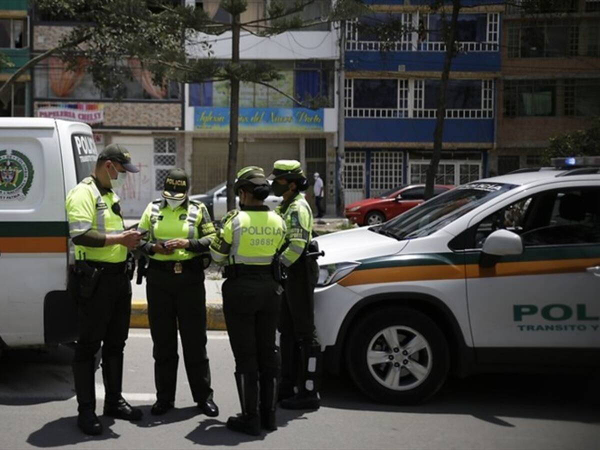 Indagan chequera de la Policía por posible favorecimiento a firmas ligadas con expolicías