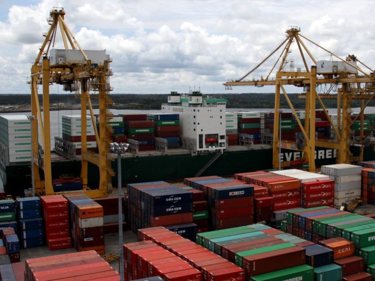 Desde el Congreso piden a director de la DIAN responder por fallas con importaciones