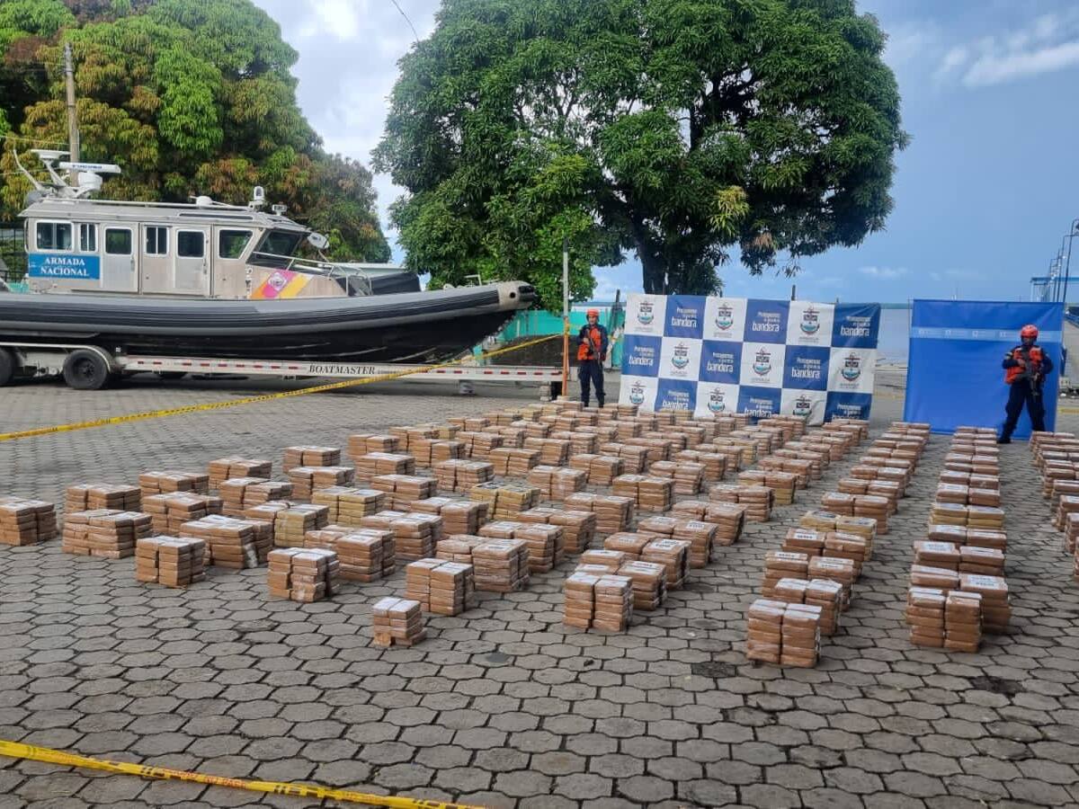 Cero y van tres: tercer semisumergible incautado en un mes por parte de la Armada