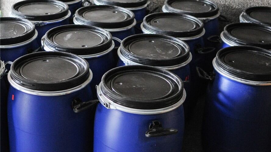 Galones de gasolina incautados en Putumayo / imagen de referencia. Foto: Getty Images