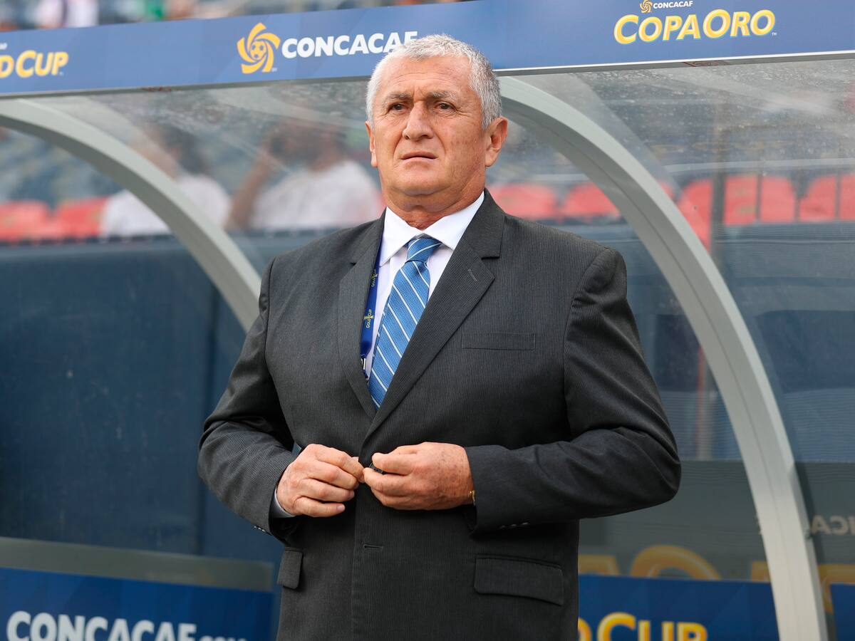DT colombiano Eduardo Lara asesorará a El Salvador en selecciones juveniles de fútbol
