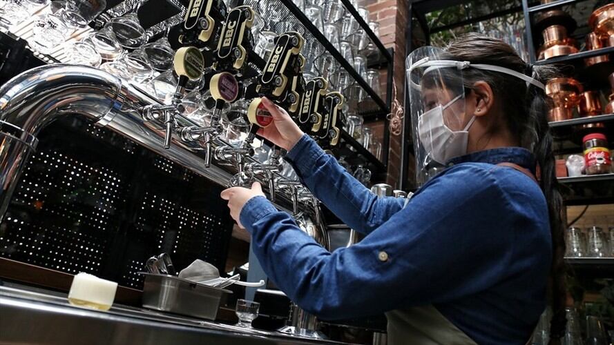 Presidente Iván Duque definió que ocupación UCI definirá reapertura de bares. Foto: Colprensa