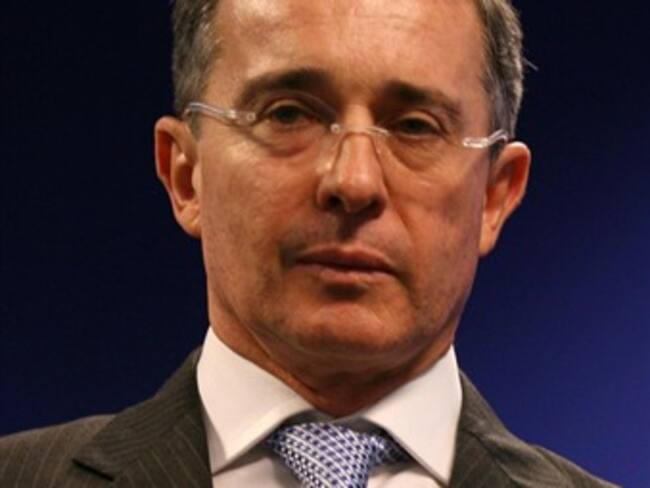 Presidente Uribe solicita a la Corte Suprema elegir Fiscal