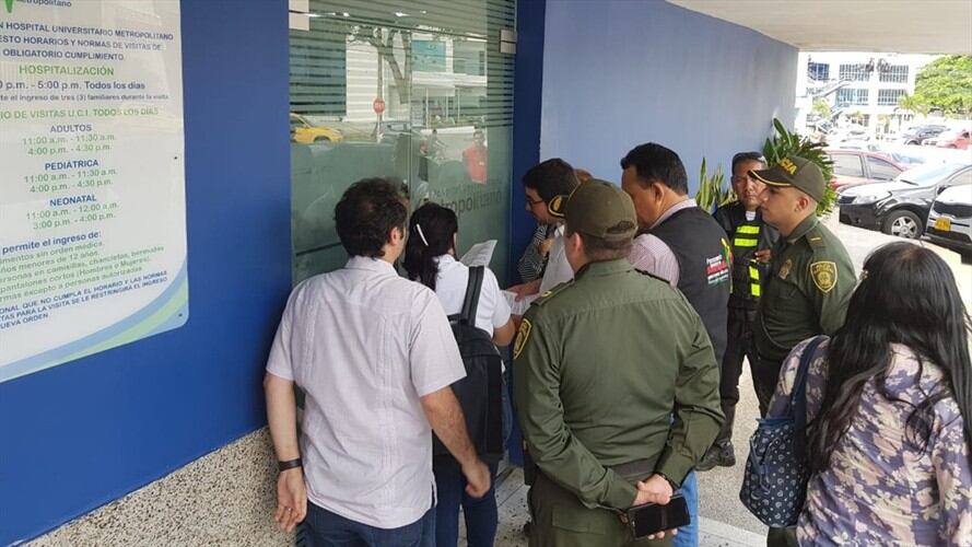 Distrito de Barranquilla acató orden judicial para el ingreso de rector de Unimetro. Foto: La Wcon Julio Sánchez Cristo